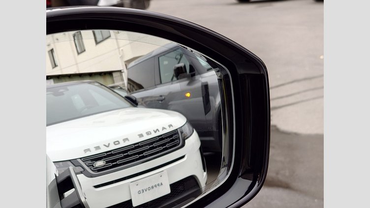 2024 認定中古車 Land Rover Range Rover Evoque ソウルパールシルバー P300eプラグインハイブリッド（ガソリン） スタンダードホイールベース AUTOBIOGRAPHY