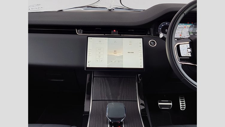 2024 認定中古車 Land Rover Range Rover Evoque ソウルパールシルバー P300eプラグインハイブリッド（ガソリン） スタンダードホイールベース AUTOBIOGRAPHY