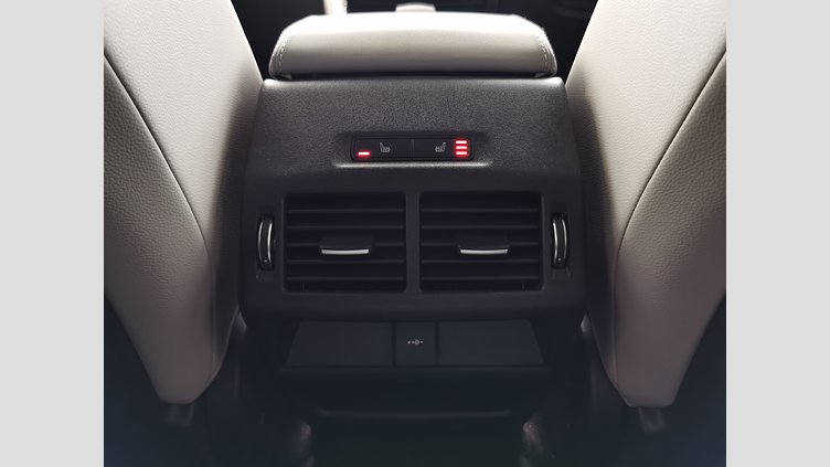 2024 認定中古車 Jaguar E-Pace カルパチアングレイ P250（ガソリン） R-DYNAMIC SE