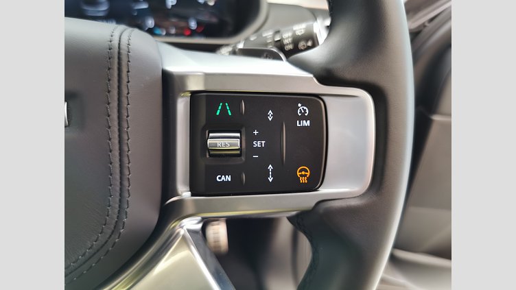 2024 認定中古車 Land Rover Discovery シャラントグレイ D350マイルドハイブリッド（ディーゼル） Dynamic HSE