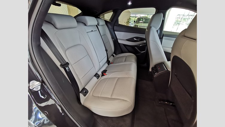 2024 認定中古車 Jaguar E-Pace カルパチアングレイ P250（ガソリン） R-DYNAMIC SE