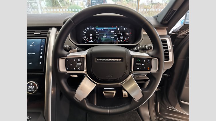 2024 認定中古車 Land Rover Discovery シャラントグレイ D350マイルドハイブリッド（ディーゼル） Dynamic HSE