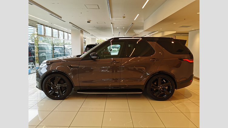 2024 認定中古車 Land Rover Discovery シャラントグレイ D350マイルドハイブリッド（ディーゼル） Dynamic HSE