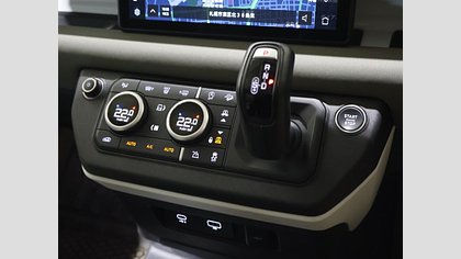 Defender 110 23