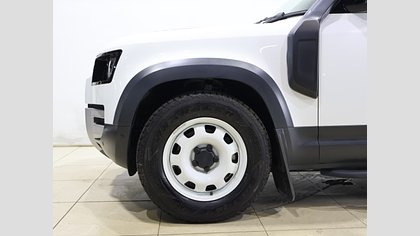 Defender 110 11
