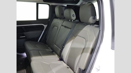 Defender 110 4