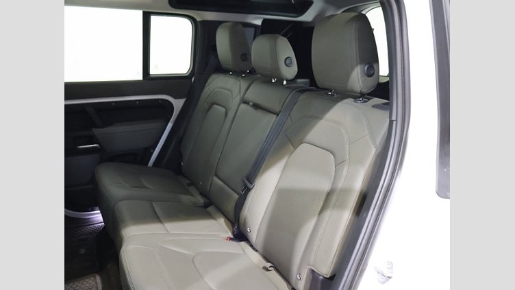 2022 認定中古車 Land Rover Defender 110 フジホワイト P300 AWD（AT） S