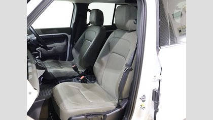 Defender 110 2