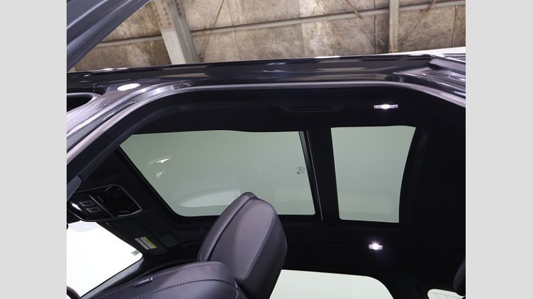2024 認定中古車 Land Rover Range Rover Velar カルパチアングレイ D200マイルドハイブリッド（ディーゼル） スタンダードホイールベース Dynamic HSE