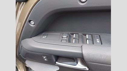 Defender 110 19