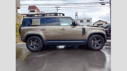 Defender 110 12