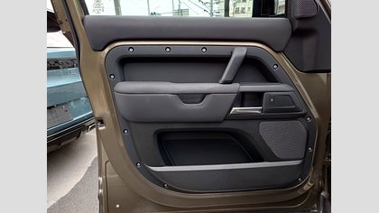 Defender 110 24