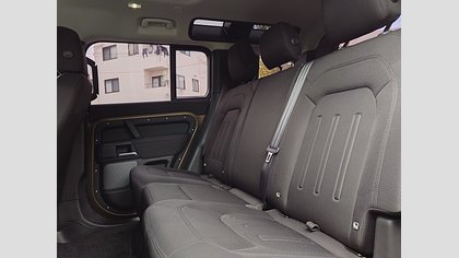 Defender 110 34