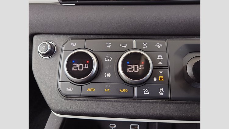 2021 認定中古車 Land Rover Defender 110 ゴンドワナストーン P300 AWD（AT） P300ベース