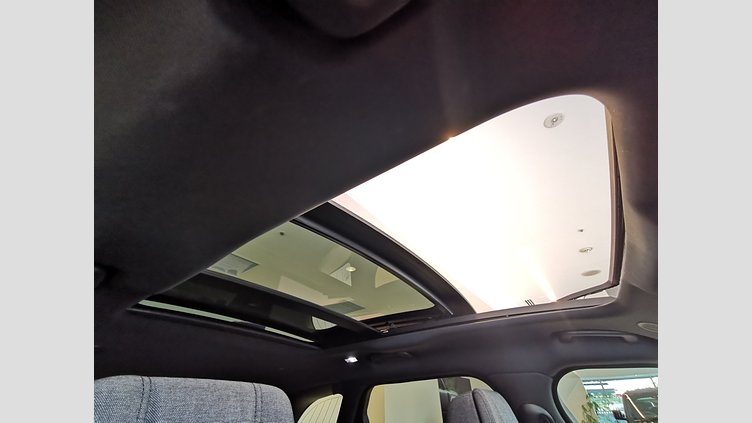 2023 認定中古車 Land Rover Range Rover Velar ヴァレジネブルー P400eプラグインハイブリッド（ガソリン） Standard Wheelbase Dynamic HSE