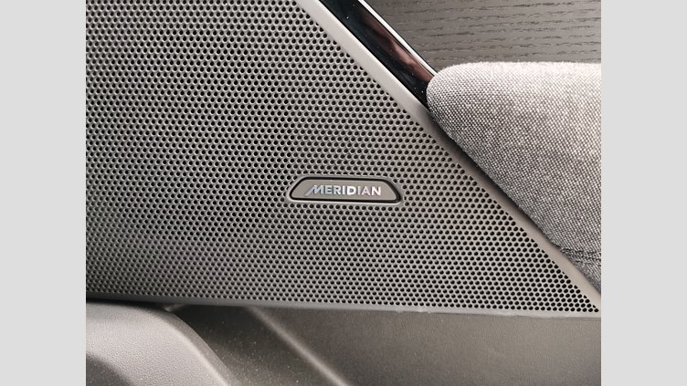 2023 認定中古車 Land Rover Range Rover Velar ヴァレジネブルー P400eプラグインハイブリッド（ガソリン） Standard Wheelbase Dynamic HSE