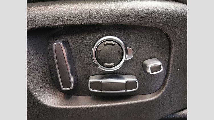 2023 認定中古車 Land Rover Range Rover Velar ヴァレジネブルー P400eプラグインハイブリッド（ガソリン） Standard Wheelbase Dynamic HSE