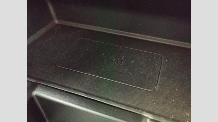 2023 認定中古車 Land Rover Range Rover Velar ヴァレジネブルー P400eプラグインハイブリッド（ガソリン） Standard Wheelbase Dynamic HSE