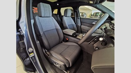 Range Rover Velar 17