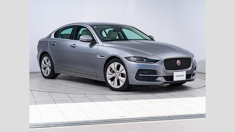 2019 認定中古車 Jaguar XE アイガーグレー D180 RWD AUTOMATIC S　D180