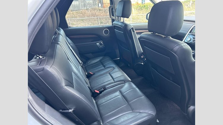 2018 認定中古車 Land Rover Discovery Yulong White 3.0 V6 Dsl Mono Turbo Std Flow Dynamic HSE