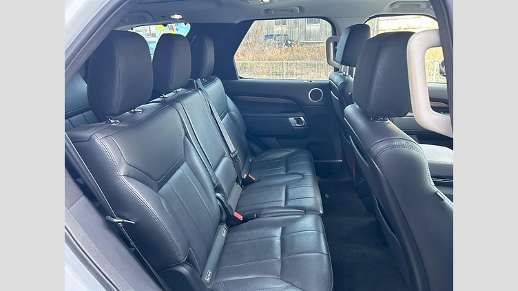 2018 認定中古車 Land Rover Discovery Yulong White 3.0 V6 Dsl Mono Turbo Std Flow Dynamic HSE