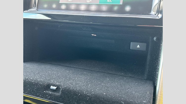 2018 認定中古車 Land Rover Discovery Yulong White 3.0 V6 Dsl Mono Turbo Std Flow Dynamic HSE