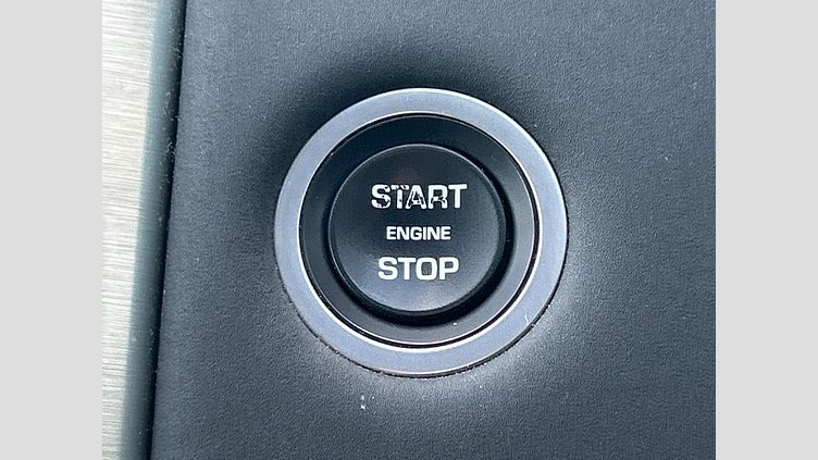 2018 認定中古車 Land Rover Discovery Yulong White 3.0 V6 Dsl Mono Turbo Std Flow Dynamic HSE