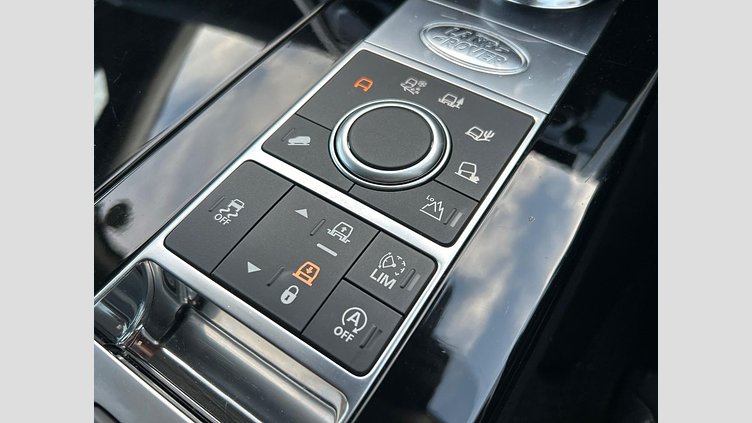 2018 認定中古車 Land Rover Discovery Yulong White 3.0 V6 Dsl Mono Turbo Std Flow Dynamic HSE