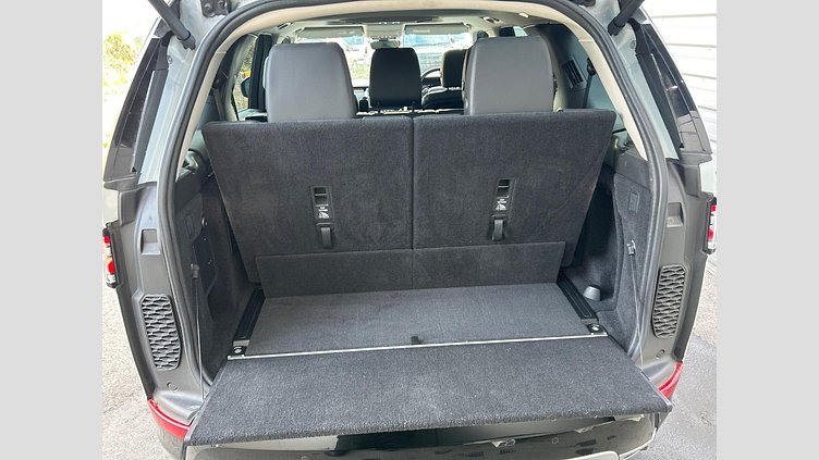 2018 認定中古車 Land Rover Discovery Yulong White 3.0 V6 Dsl Mono Turbo Std Flow Dynamic HSE