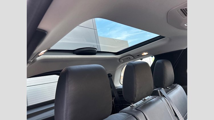 2018 認定中古車 Land Rover Discovery Yulong White 3.0 V6 Dsl Mono Turbo Std Flow Dynamic HSE