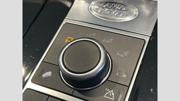 2018 認定中古車 Land Rover Discovery Yulong White 3.0 V6 Dsl Mono Turbo Std Flow Dynamic HSE