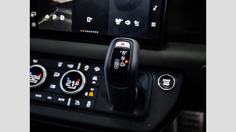 2025 Approved Land Rover Defender 110 Pangea Green AWD 110 D350 HSE X-Dynamic