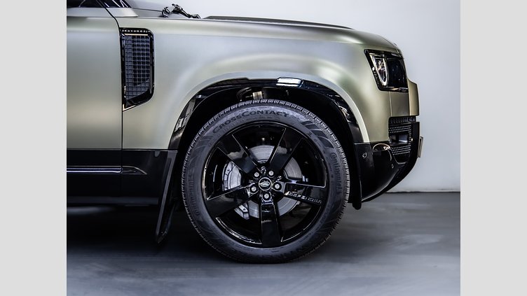 2025 Approved Land Rover Defender 110 Pangea Green AWD 110 D350 HSE X-Dynamic