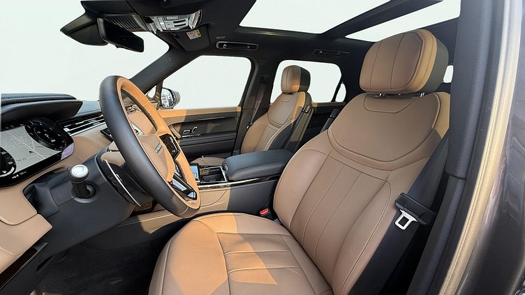 2025 Approved Land Rover Range Rover Sport Charente Grey 3.0 literes, soros 6 hengeres benzin plug-in hybrid, 460 LE, automata váltó, összkerékhajtás Dynamic HSE P460e