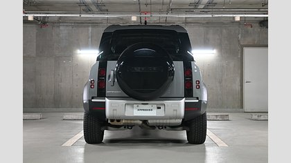Defender 110 5