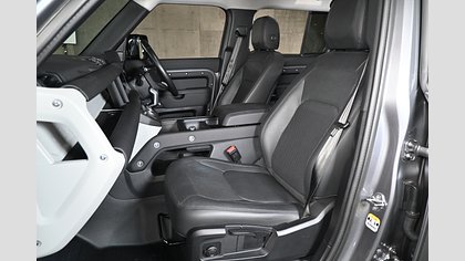 Defender 110 6