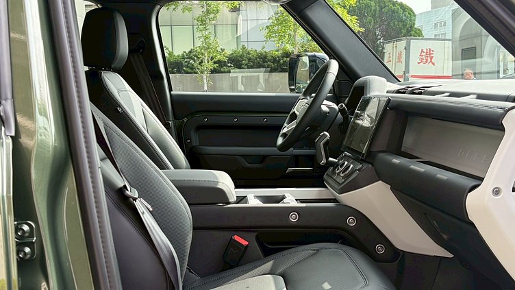2026 新車 Land Rover Defender 110 (1LQ) Woolstone Green 伍爾斯通綠 D250  輕油電混合 X-Dynamic SE