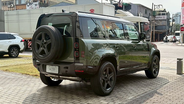 2026 新車 Land Rover Defender 110 (1LQ) Woolstone Green 伍爾斯通綠 D250  輕油電混合 X-Dynamic SE