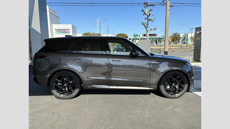 2024 認定中古車 Land Rover Range Rover Sport シャラントグレイ D300マイルドハイブリッド スタンダードホイールベース Dynamic SE