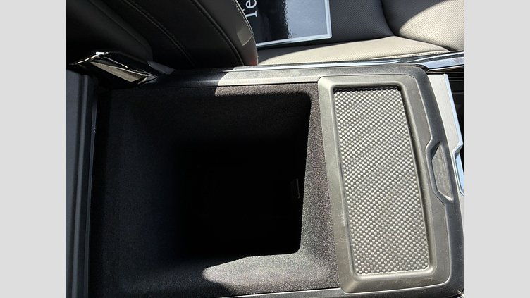 2024 認定中古車 Land Rover Range Rover Sport シャラントグレイ D300マイルドハイブリッド スタンダードホイールベース Dynamic SE