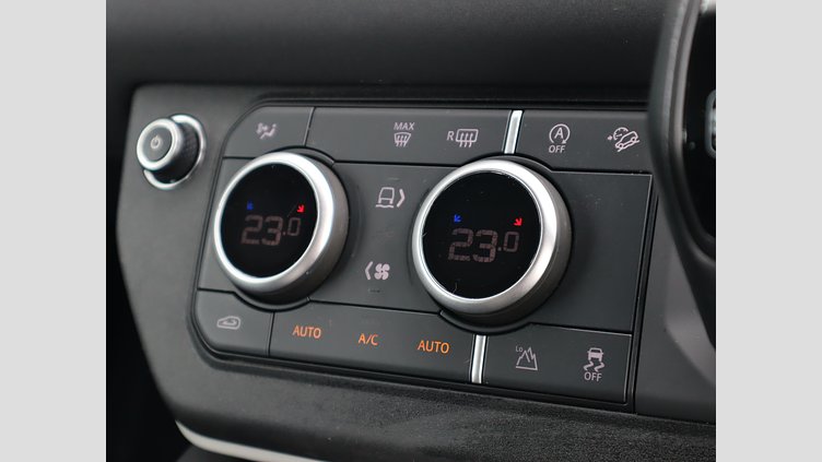 2023 認定中古車 Land Rover Defender 90 Santorini Black 2.0 litre i4P Petrol ベースグレード