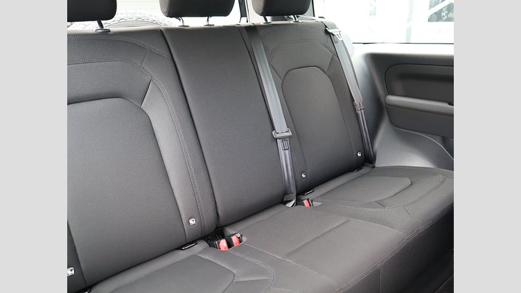 2023 認定中古車 Land Rover Defender 90 Santorini Black 2.0 litre i4P Petrol ベースグレード