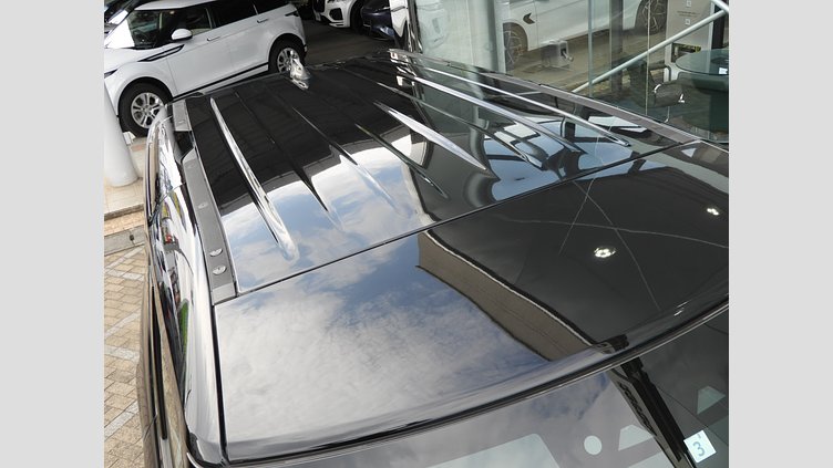 2023 認定中古車 Land Rover Defender 90 Santorini Black 2.0 litre i4P Petrol ベースグレード