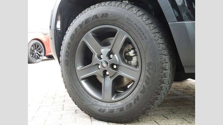 2023 認定中古車 Land Rover Defender 90 Santorini Black 2.0 litre i4P Petrol ベースグレード