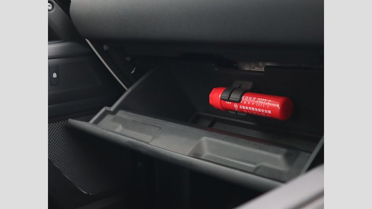 2023 認定中古車 Land Rover Defender 90 Santorini Black 2.0 litre i4P Petrol ベースグレード