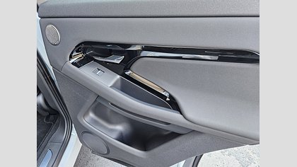 Range Rover Evoque 16