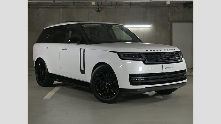 2025 認定中古車 Land Rover Range Rover オストゥーニパールホワイト（お取り扱いの有無については正規ディーラーにお問い合わせください） P550 AWD PHEV（AT） スタンダードホイールベース Autobiography