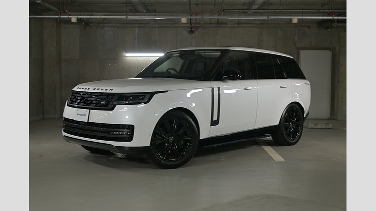 2025 認定中古車 Land Rover Range Rover オストゥーニパールホワイト（お取り扱いの有無については正規ディーラーにお問い合わせください） P550 AWD PHEV（AT） スタンダードホイールベース Autobiography