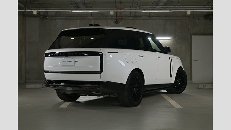 2025 認定中古車 Land Rover Range Rover オストゥーニパールホワイト（お取り扱いの有無については正規ディーラーにお問い合わせください） P550 AWD PHEV（AT） スタンダードホイールベース Autobiography